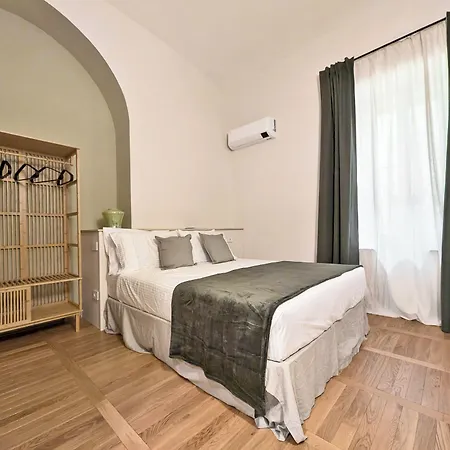 La Corte Dei Panni-2