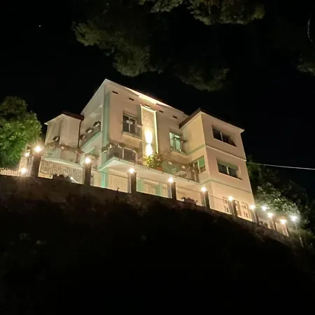 Villa dei Poeti-3