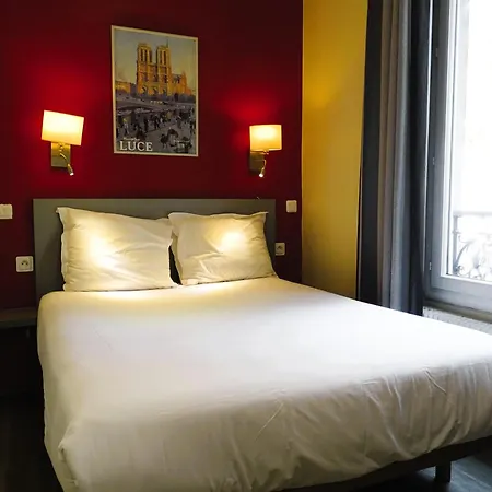 Hipotel Belgrand Edith Piaf-3
