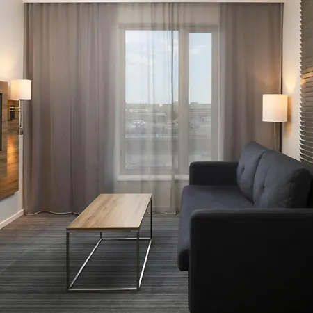Moxy London Excel-2