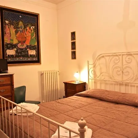 Affittacamere La Casa Di Elide-3