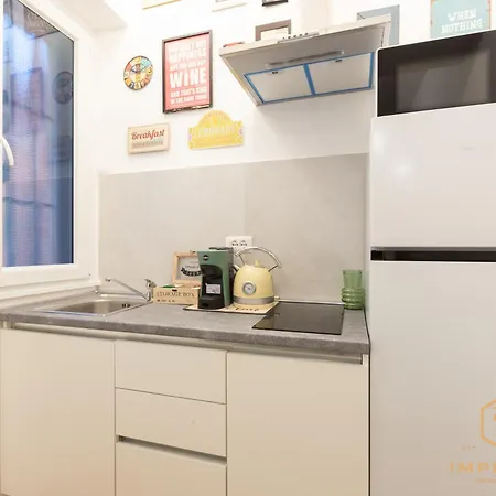 Imperium Luxury Suites - 100Mt To Metro A, 5 Min To Center, Pvt Bathroom, A-C-3