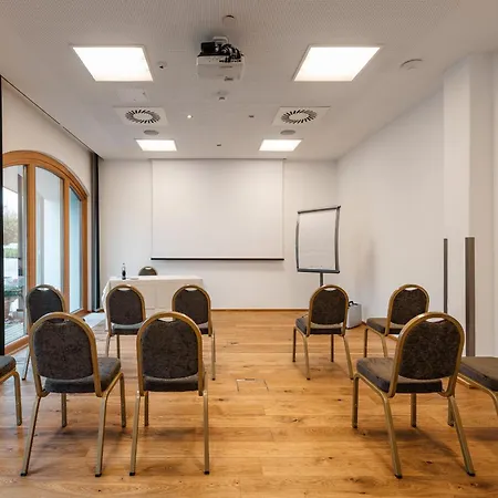 Holiday Inn Innsbruck By Ihg-3