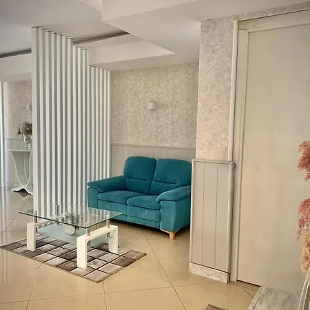 Hotel Futuro-3