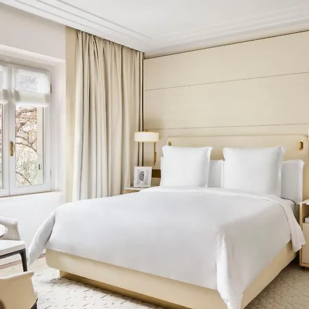 Four Seasons Hotel Milano-2