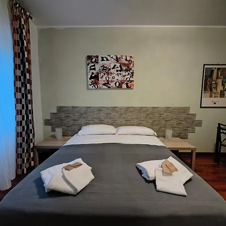 Gregory B&B Vatican-2