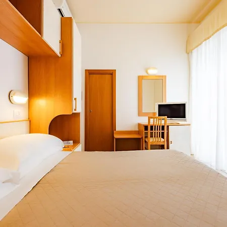 Hotel Galassia-2
