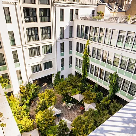 Le Grand Quartier-3