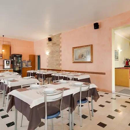 Hotel Numi-2