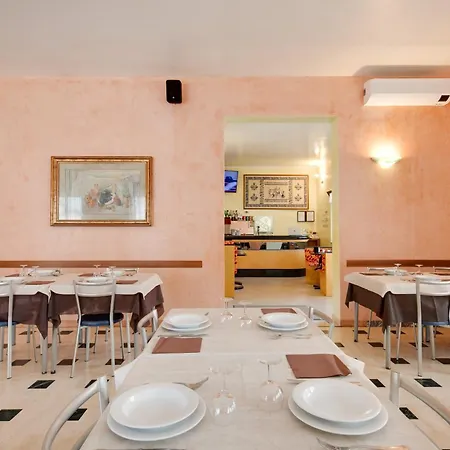 Hotel Numi-3