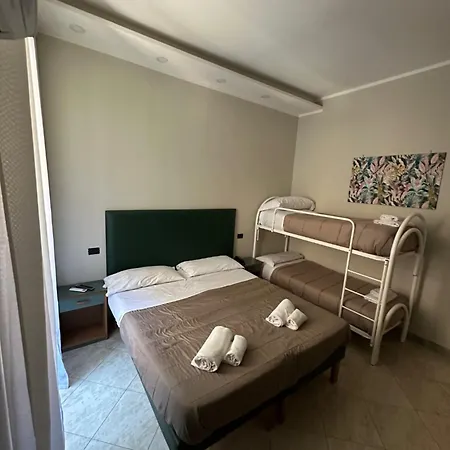 Smart Station Hotel-3