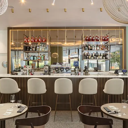Courtyard By Marriott Milano Linate-3