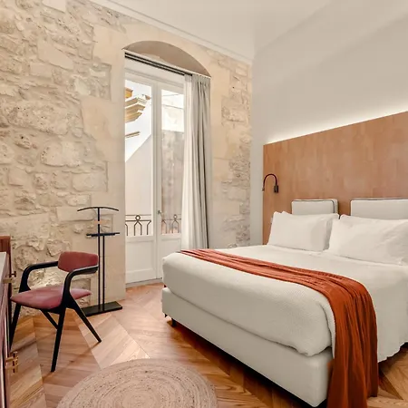 Cool Dreams Luxury Rooms-3