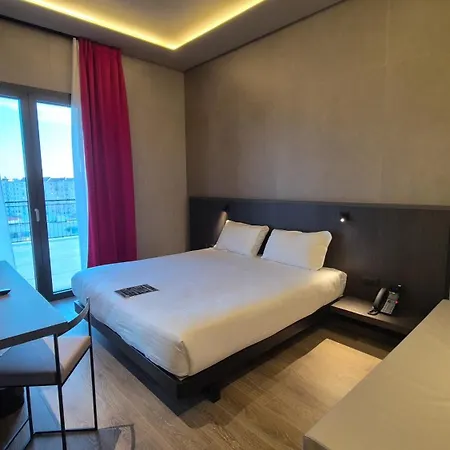 Kira Suites Hotel Milano-2