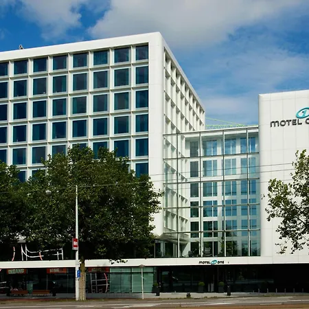 Motel One Amsterdam-2