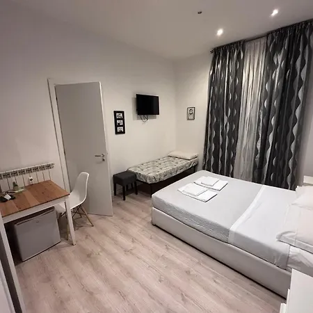 Spazio Cavour Guesthouse-3