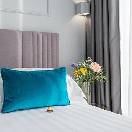Nouvelle Maison Rome Luxury Palace-3