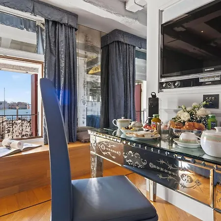 Canaletto Luxury Suites - San Marco Luxury-3