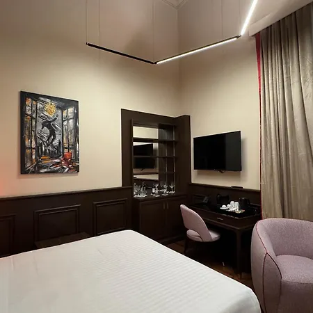 Palazzo Gambirasi Luxury Suite Roma-3