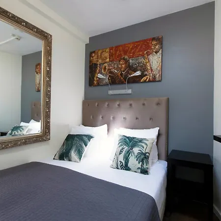 Quentin Museum Square Hotel-3
