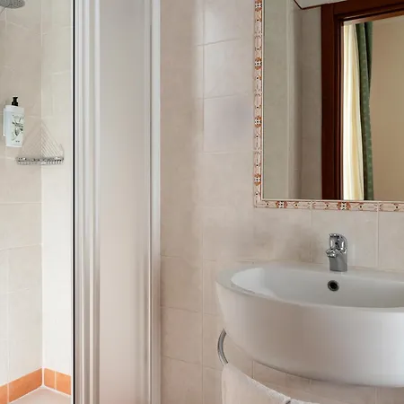 Hotel Athena-2