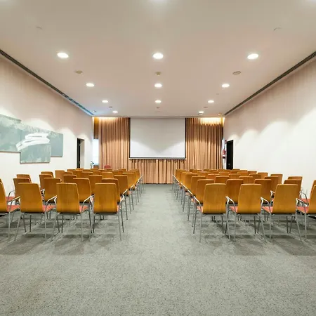 Leonardo Royal Hotel Barcelona Forum-2