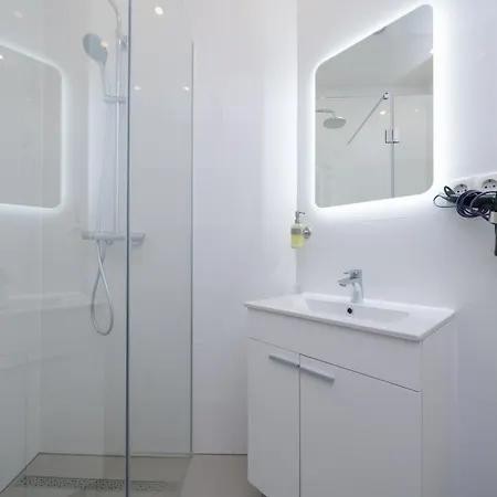 Vienna Stay Apartments Or Rooms 1050-3