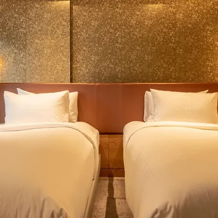 Lincoln Plaza London, Curio Collection By Hilton-2
