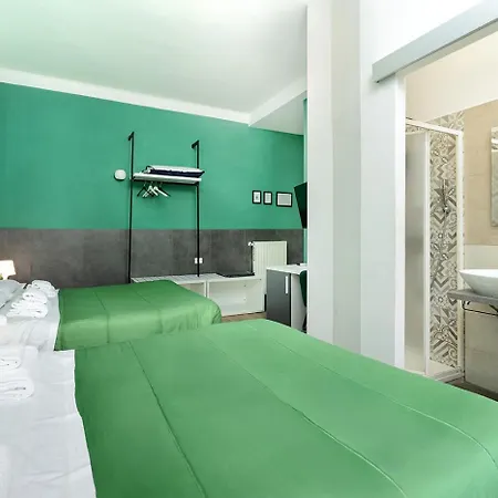 Comfort Rooms Piazza Mariano Armellini-2