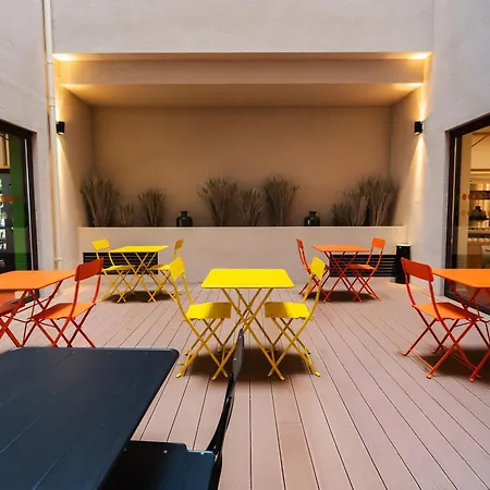 Easyhotel Valencia Ciutat Vella-3