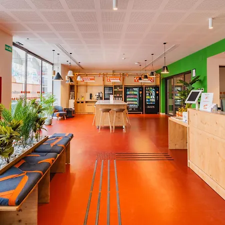 Easyhotel Valencia Ciutat Vella-2