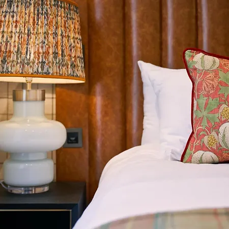 The Tophams Hotel-3