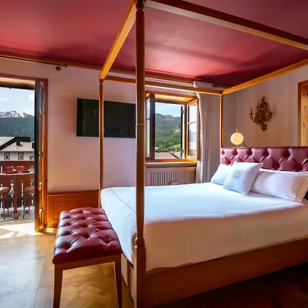 Ambra Cortina Luxury&Fashion Hotel-2