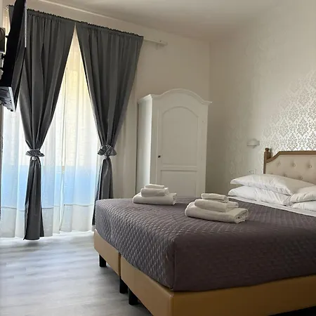 Charme & Chic Luxury-2