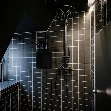 Supper Hotel-3