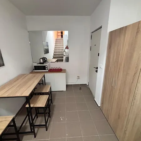 Piata Uniri Cozy Inn-2