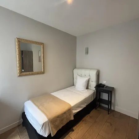 Lafayette Hotel-3