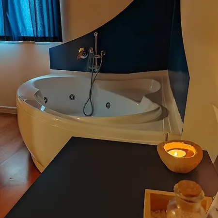 Bracco Rooms&Suites - Boutique Hotel nel Centro Storico di Matera-3