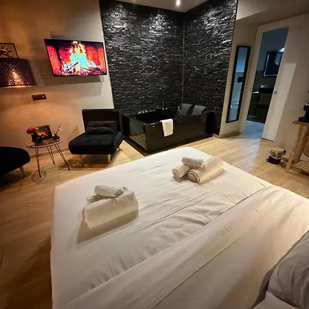 Eterna Suites Roma-2