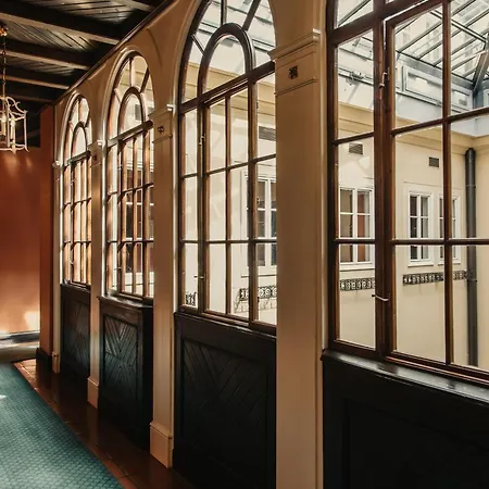 Hotel Koenig Von Ungarn-3