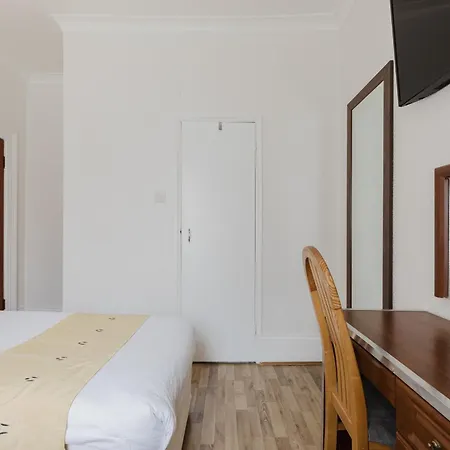 Falcon Hotel-3