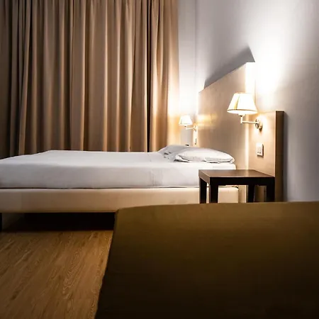 Regal Hotel-3