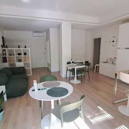 IL BALCONE NEL PARCO - stanze con bagno privato-3