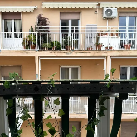 THE SHUTTLE ROOMS - al porto - fortezza - vicino Prefettura-3