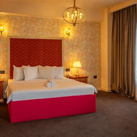 Phoenicia Grand Hotel-3
