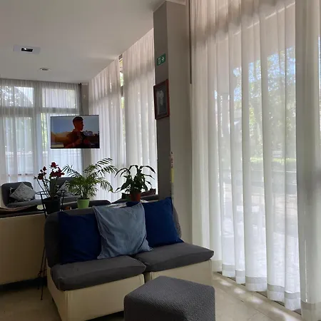 Hotel Tiziana-3