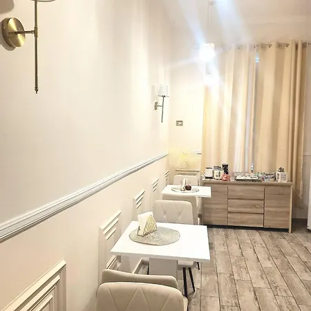Concept b&b naples- camere moderne con balcone vicino al centro-3