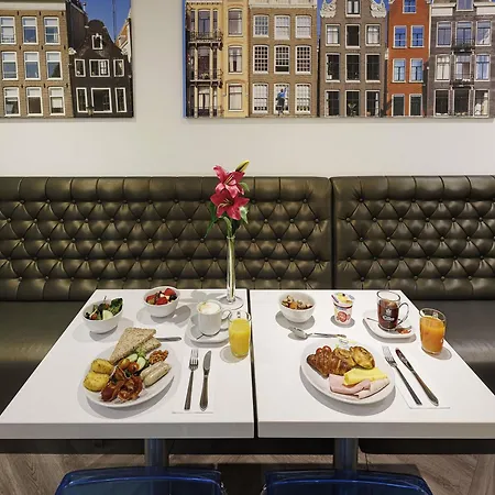 Ibis Styles Amsterdam Central Station-2