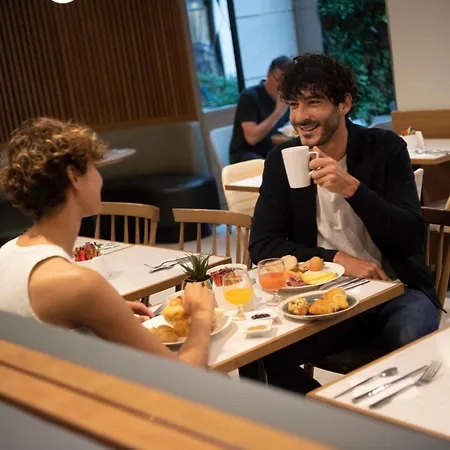 Mercure Paris Opera Garnier Hotel & Spa-2