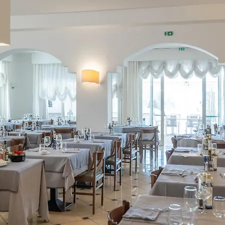 Hotel Sanremo-3